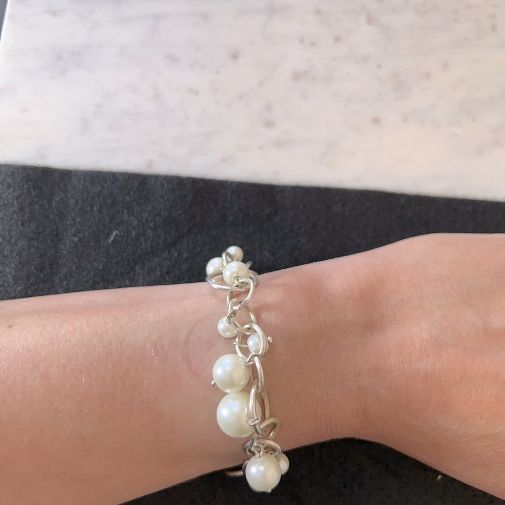 Pearl bracelet